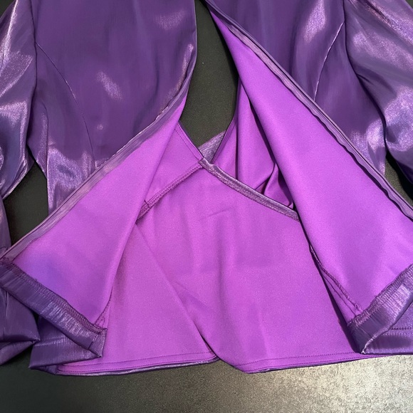 Cachet beautiful purple, shimmery blouse size 12 - Picture 4 of 6